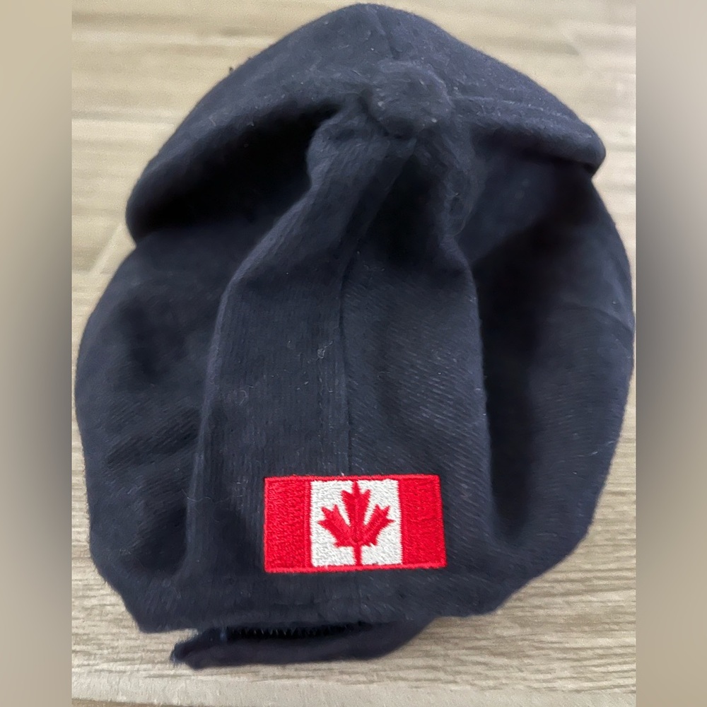 Baseball cap - Picture 2 of 3